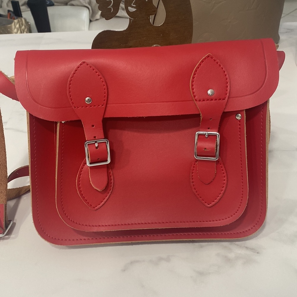 Crossbody satchel.